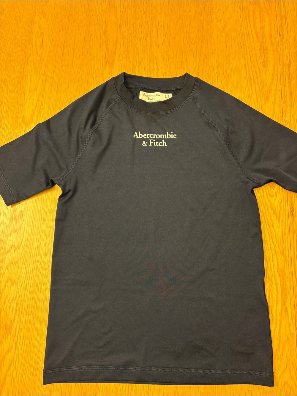 Abercrombie & Fitch Kids Black Rash Guard size 5/6